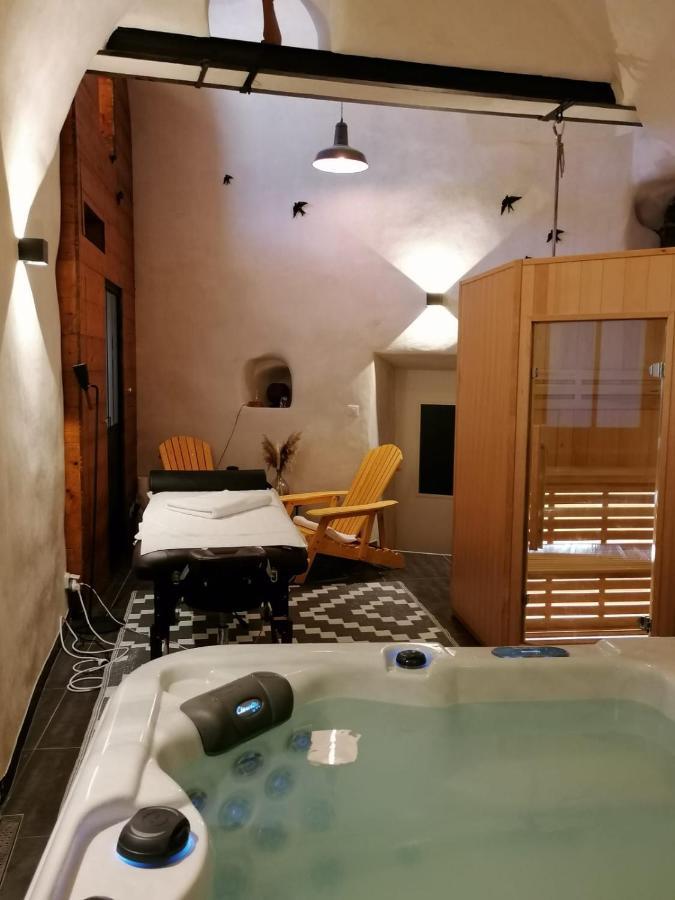 Bed and Breakfast Les Terres Rouges 06 Гийом Экстерьер фото